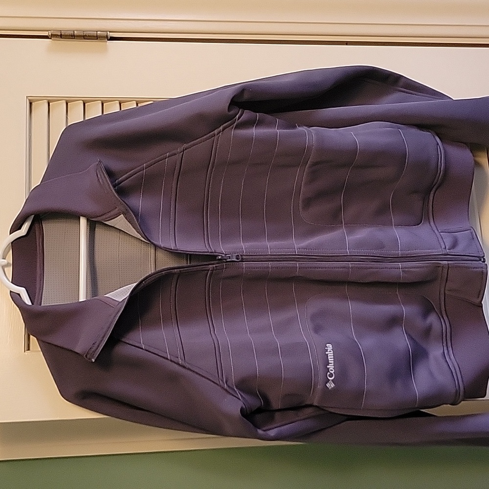 Columbia Mens Windbreaker Jacket Lined Full zip. NWOT